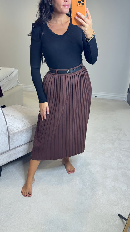 Tanni Plain Pleated Knit Midi Skirt