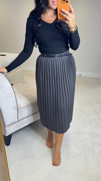 Tanni Plain Pleated Knit Midi Skirt