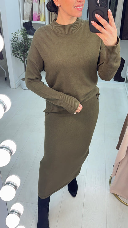 Lillis Plain Loose Fit Knitted Skirt Co-Ord Set