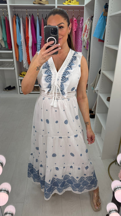 Violeta Embroidered Detail Maxi Dress