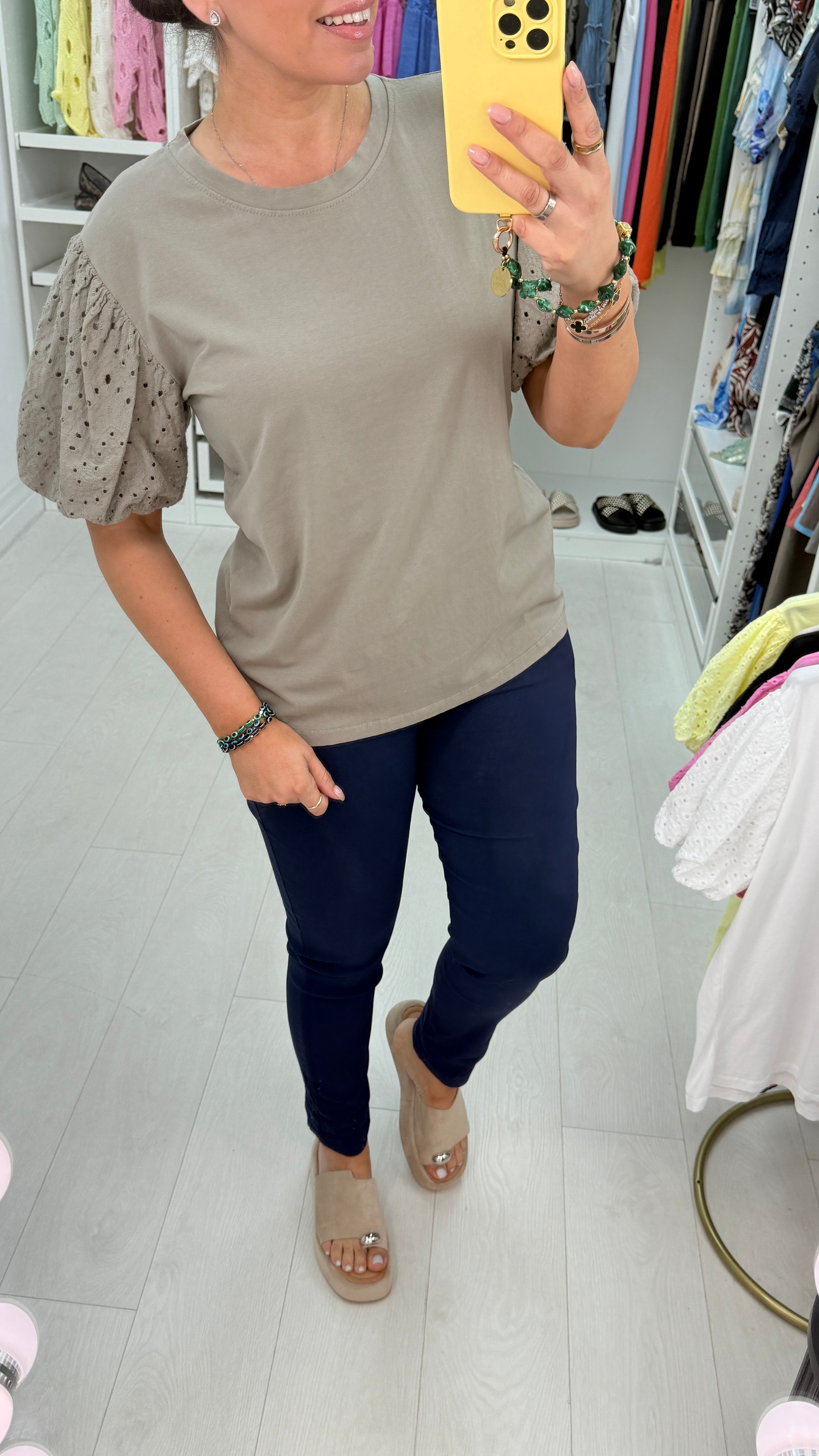 Quinny Plain Broidery Ballon Sleeve Top