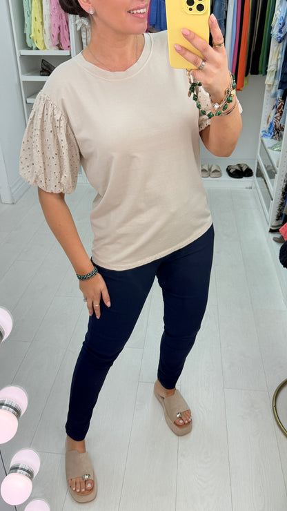 Quinny Plain Broidery Ballon Sleeve Top