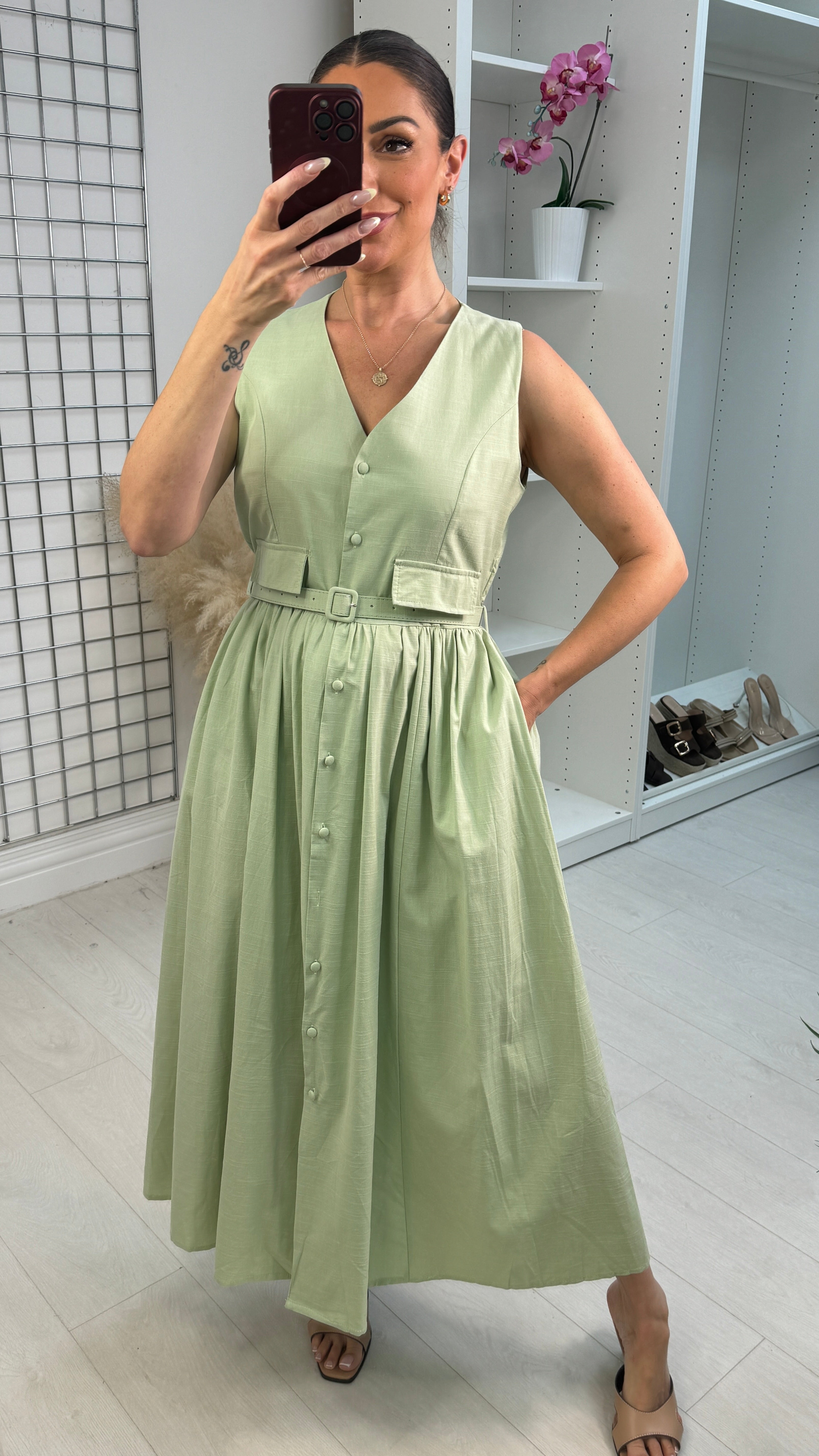 Yuna Sleeveless Belted Midi Dress