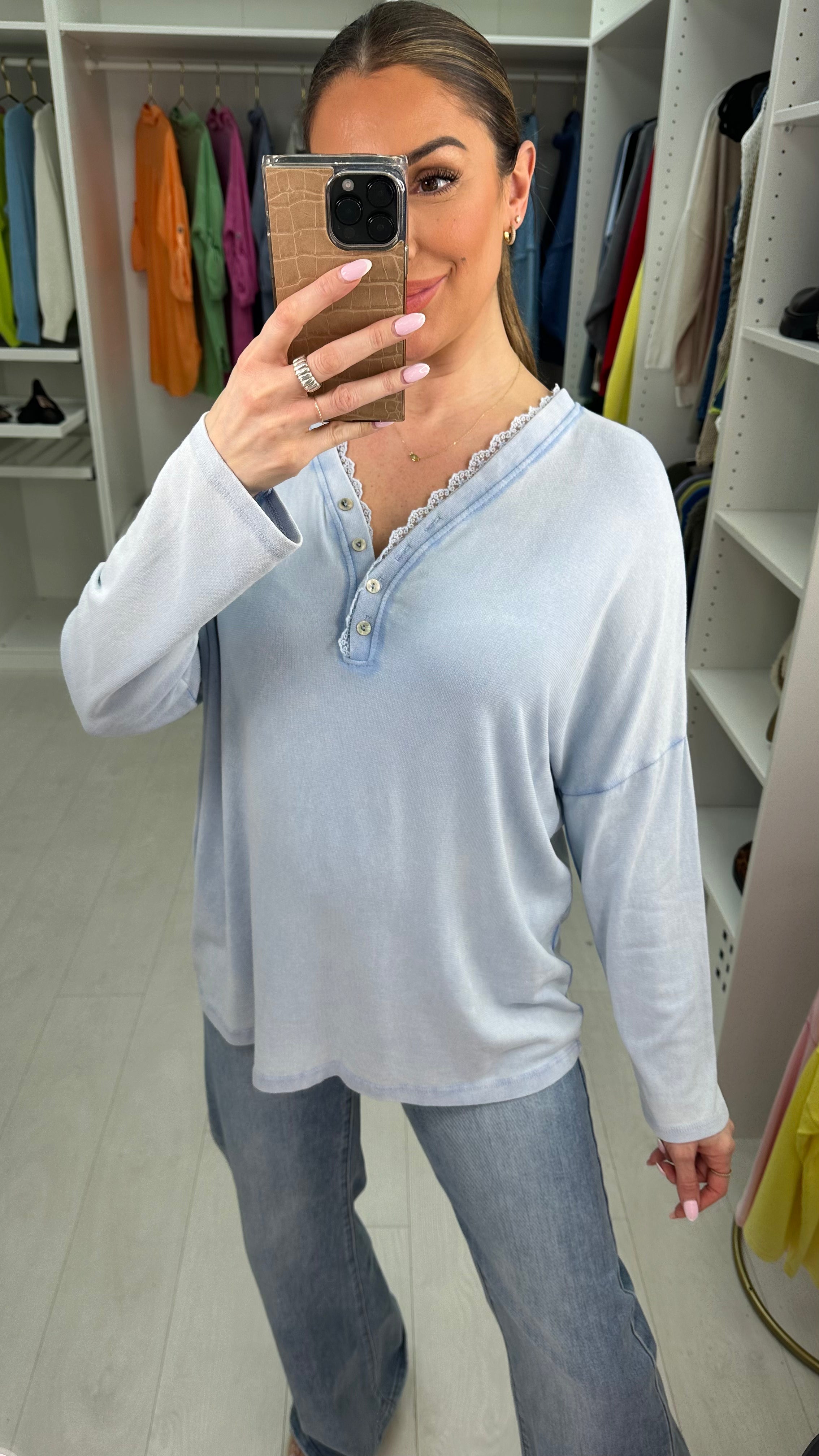 Louelle Plain Lace Detailed V Neck Top