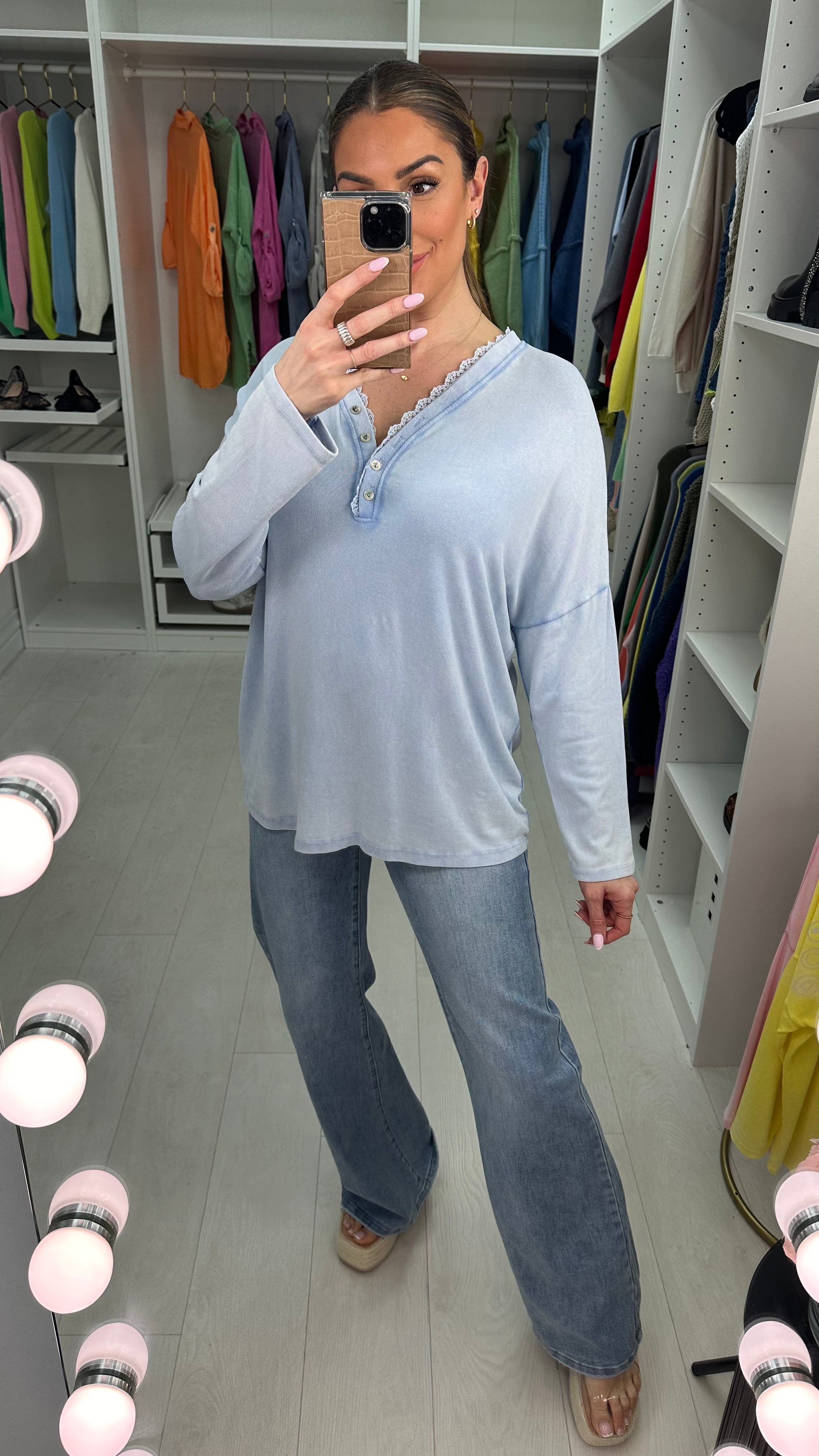 Louelle Plain Lace Detailed V Neck Top