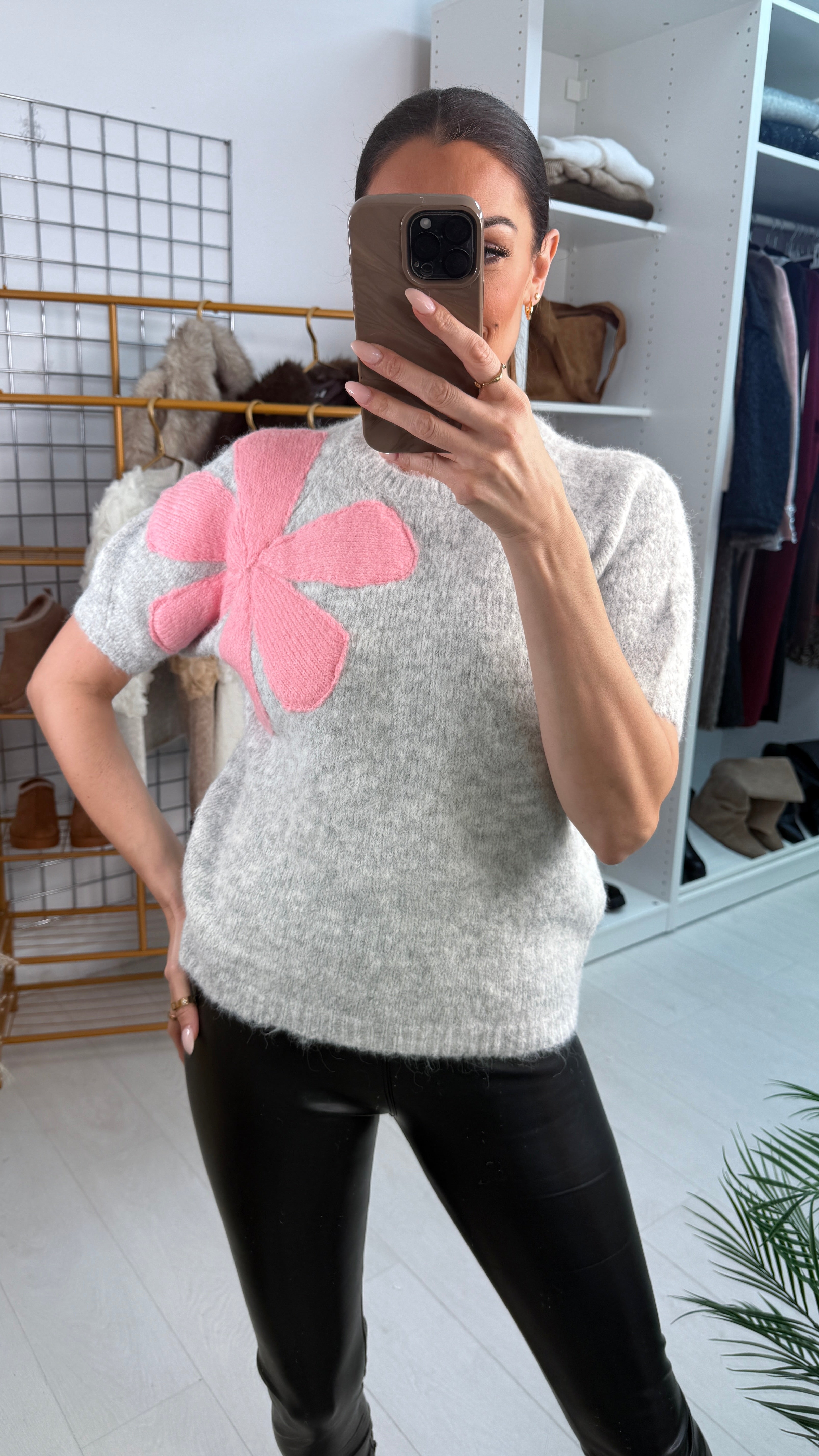 Louise Plain Flower Detail Super Soft Short Sleeve Jumper