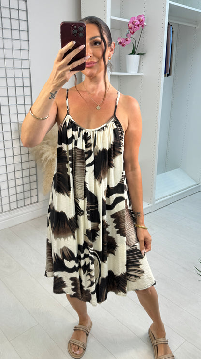 Novana Strappy Abstract Print Midi Dress