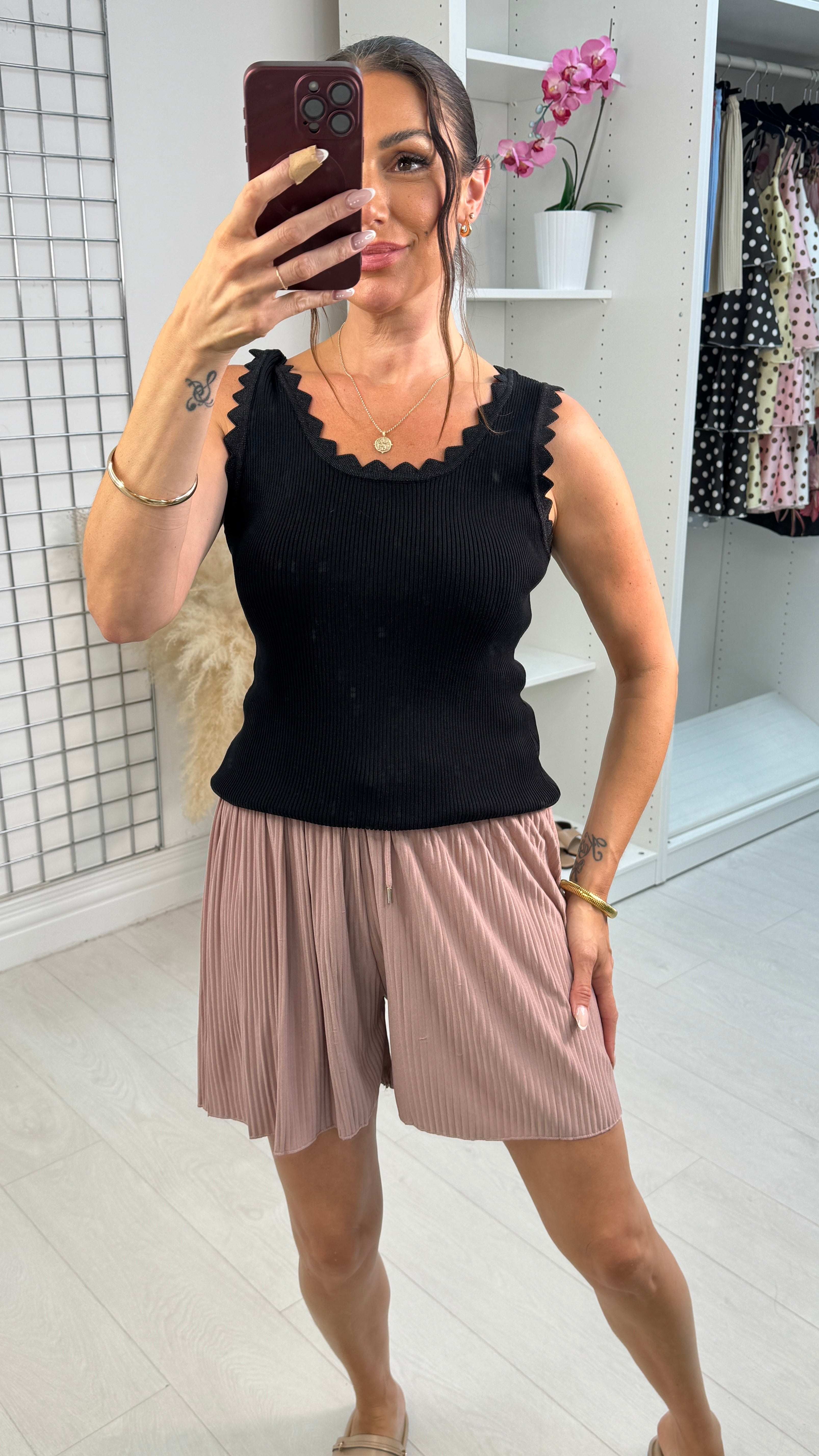 Tullia Plain Elasticated Pleated Shorts
