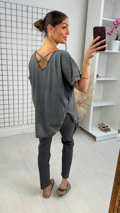 Uma Plain Loose Fit Dipped Hem Top