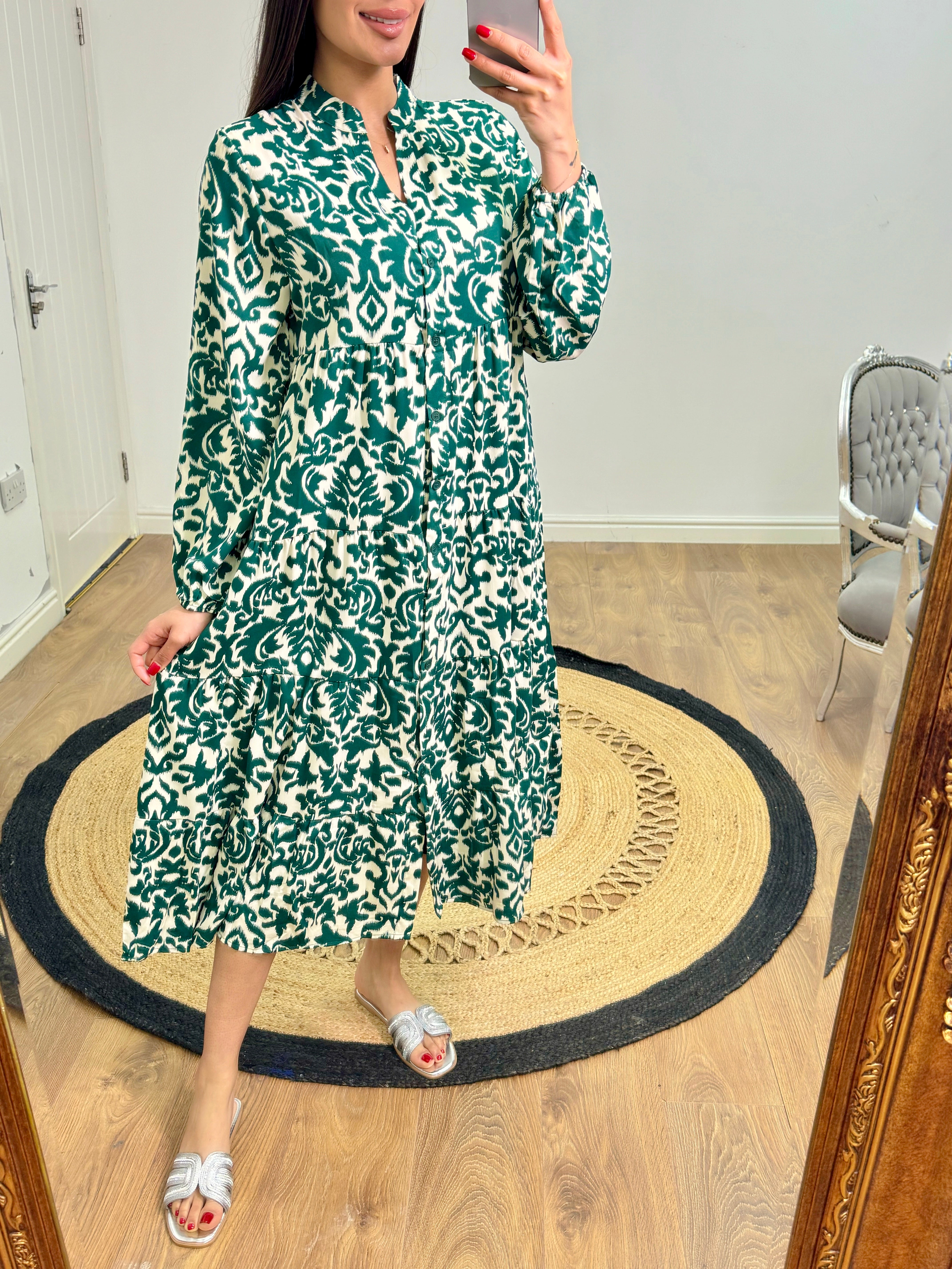 Earla V Neck Patterned Maxi Dress