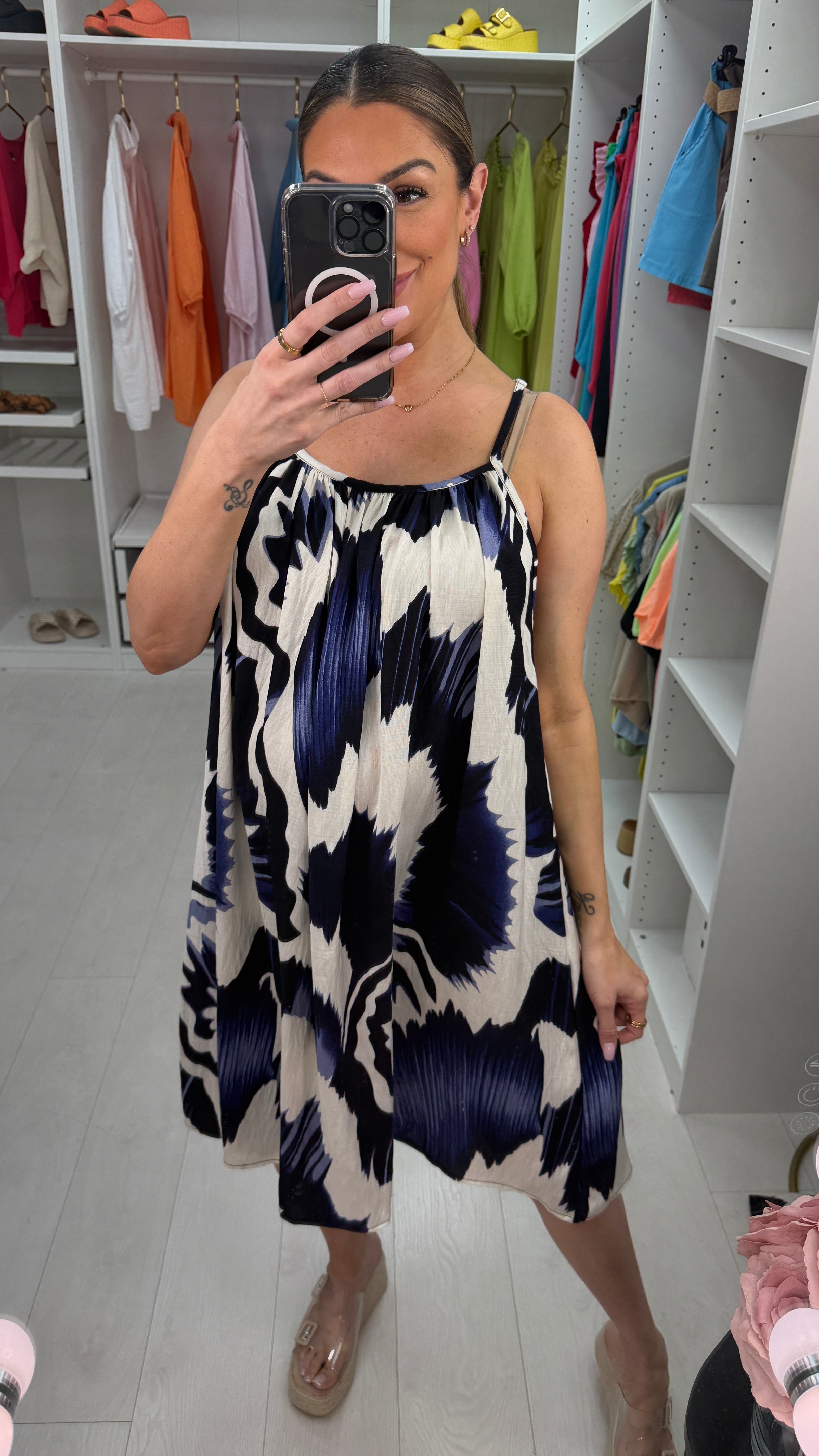 Novana Strappy Abstract Print Midi Dress