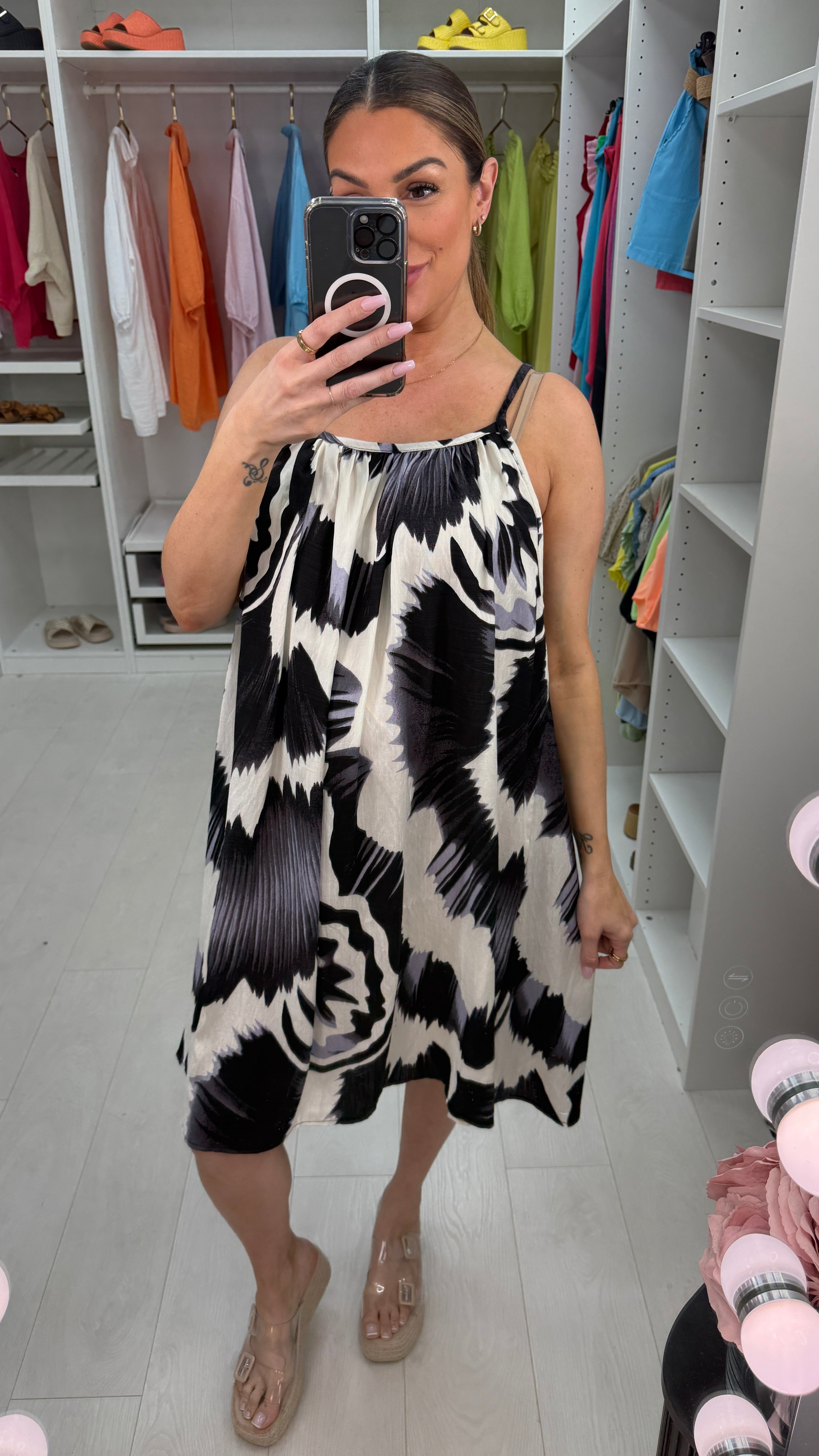 Novana Strappy Abstract Print Midi Dress