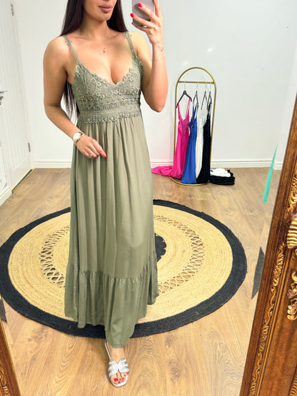 Eva Plain Long Dress With Lace Bust