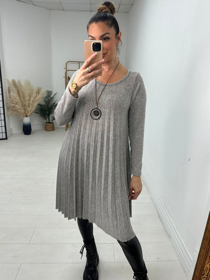 Indie Pleated Loose Fit Knitted Necklace Swing Dress