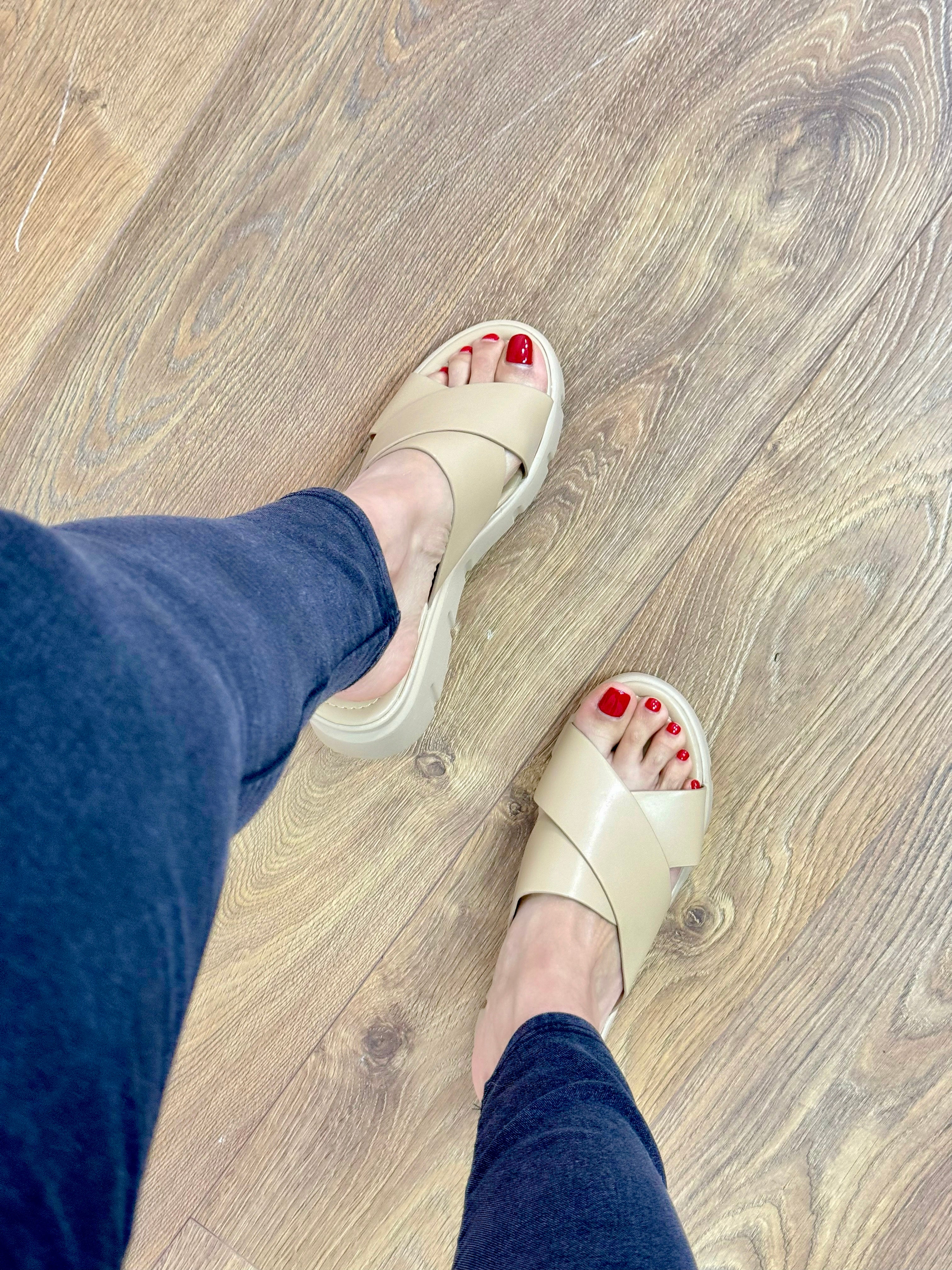 Pandora Cross Over Strap Mule