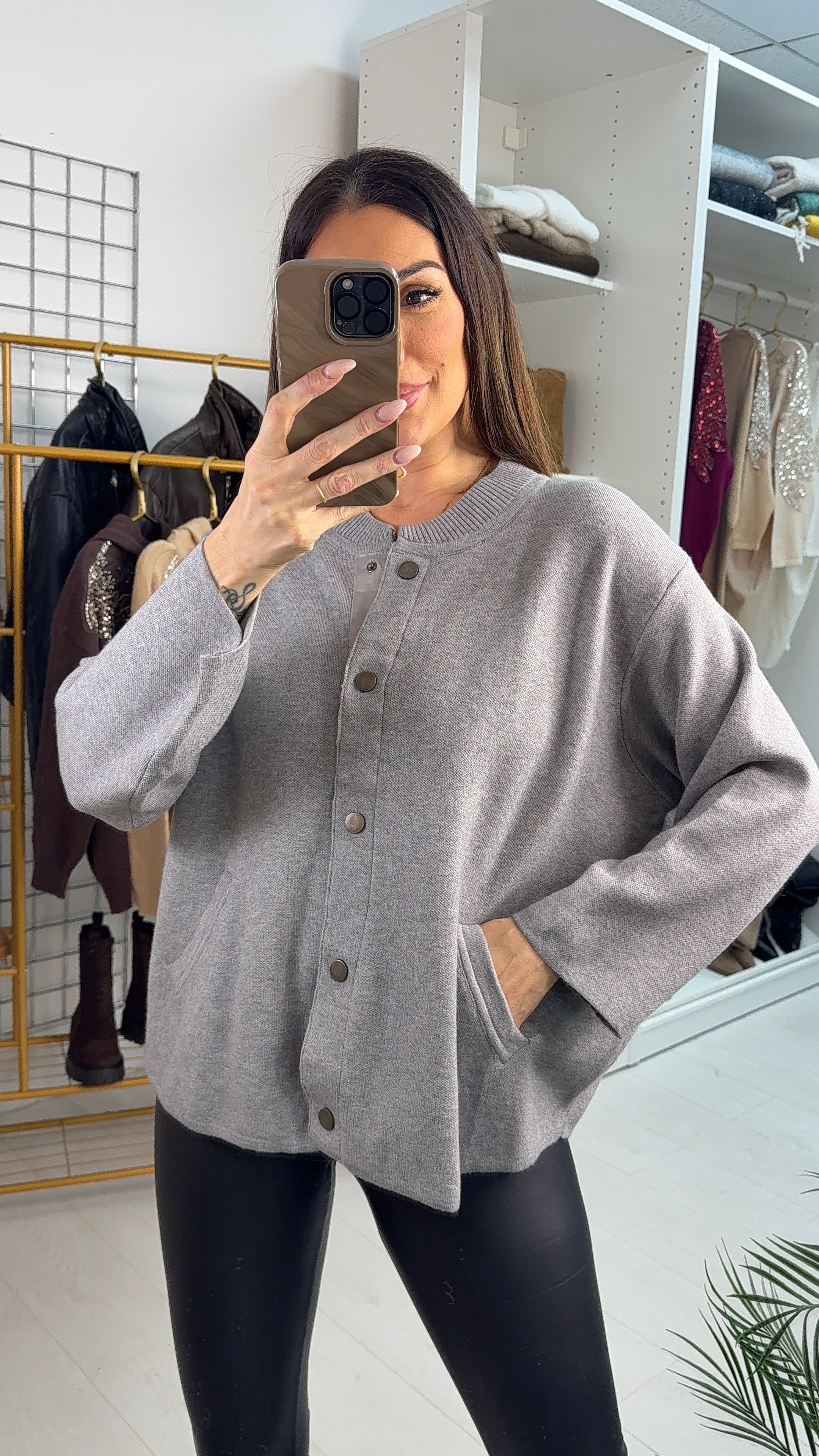 Tessie Plain Popper Closure Cardigan