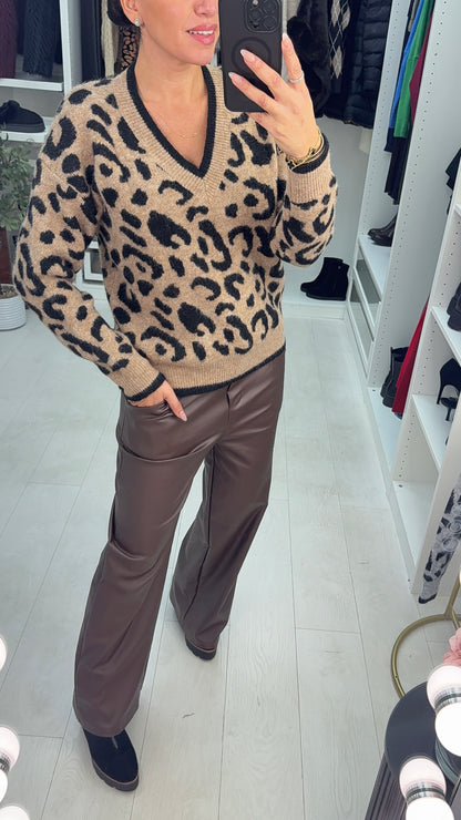 Archer Leopard Print V Neck Jumper