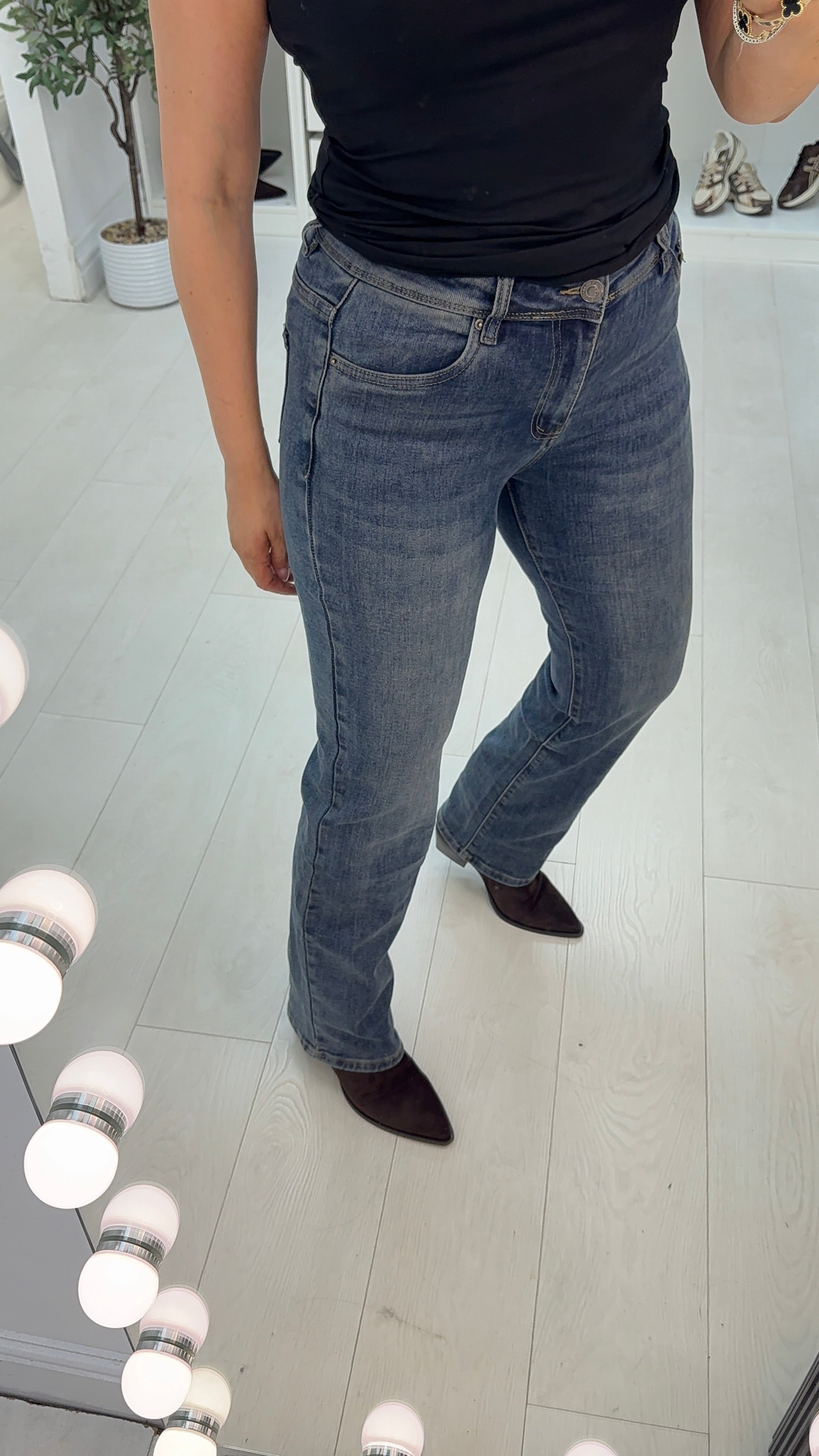 Melina Powerstretch Straight Leg Jeans
