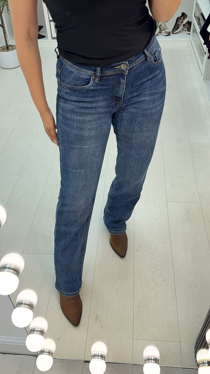Melina Powerstretch Straight Leg Jeans