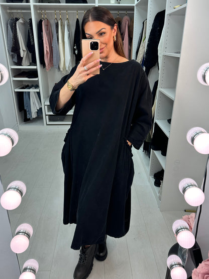 Caroline Oversized Side Pockets Midi Dress