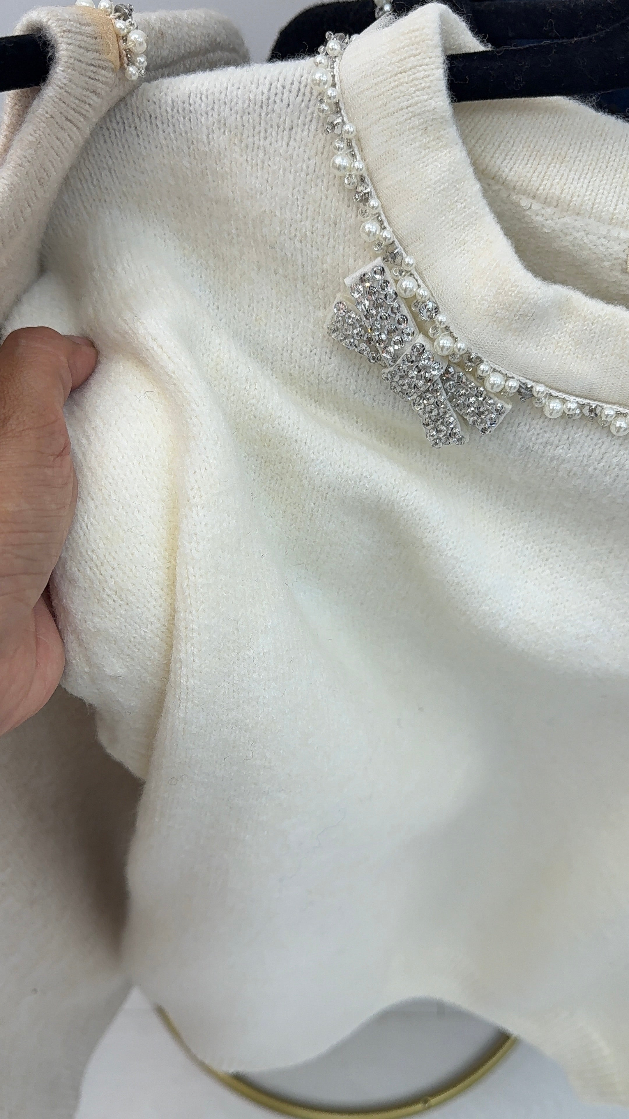 Gwyneth Plain Bow Embellished Knit Jumper