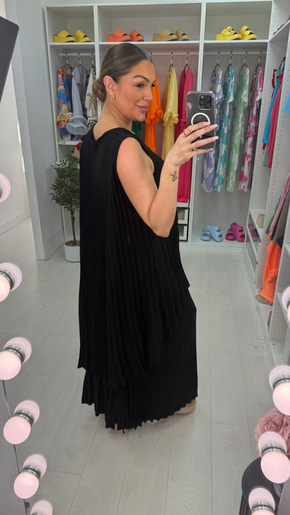 Jilly Pleated Asymmetric V Neck Co-Ord Set