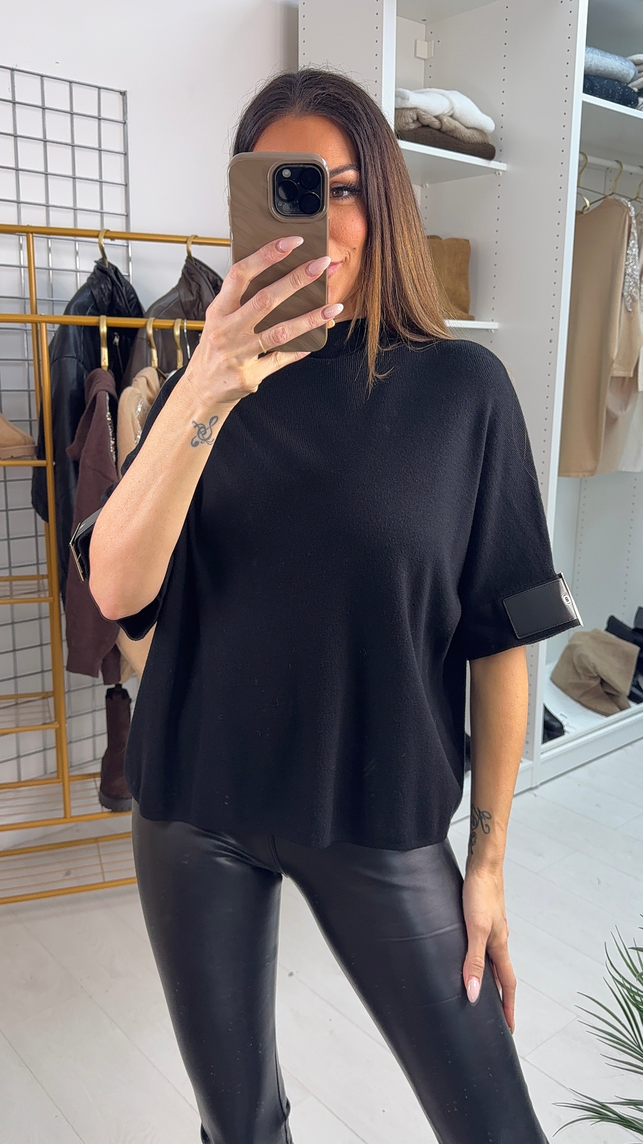 Aveline Plain Buckle Detail 3/4 Sleeve Jumper