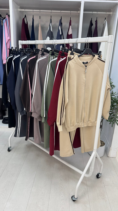 Peaches Side Stripe Detailed Zip Front Loungewear Set