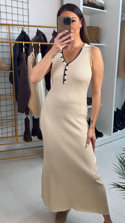 Priyana Sleeveless Button Detailed Ribbed Maxi Dress
