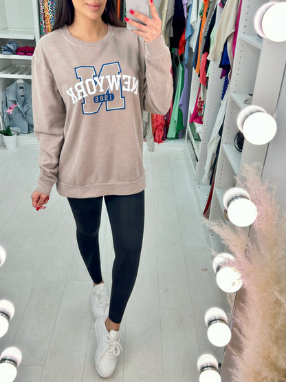 Amara NEW YORK Slogan Sweatshirt