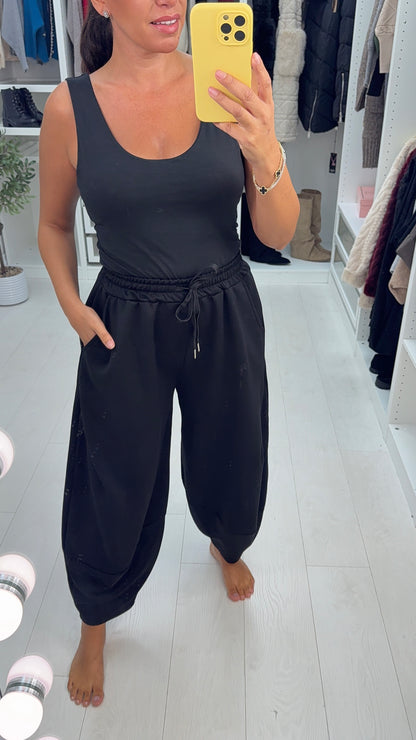 Roya Carrot Leg Loose Fit Joggers