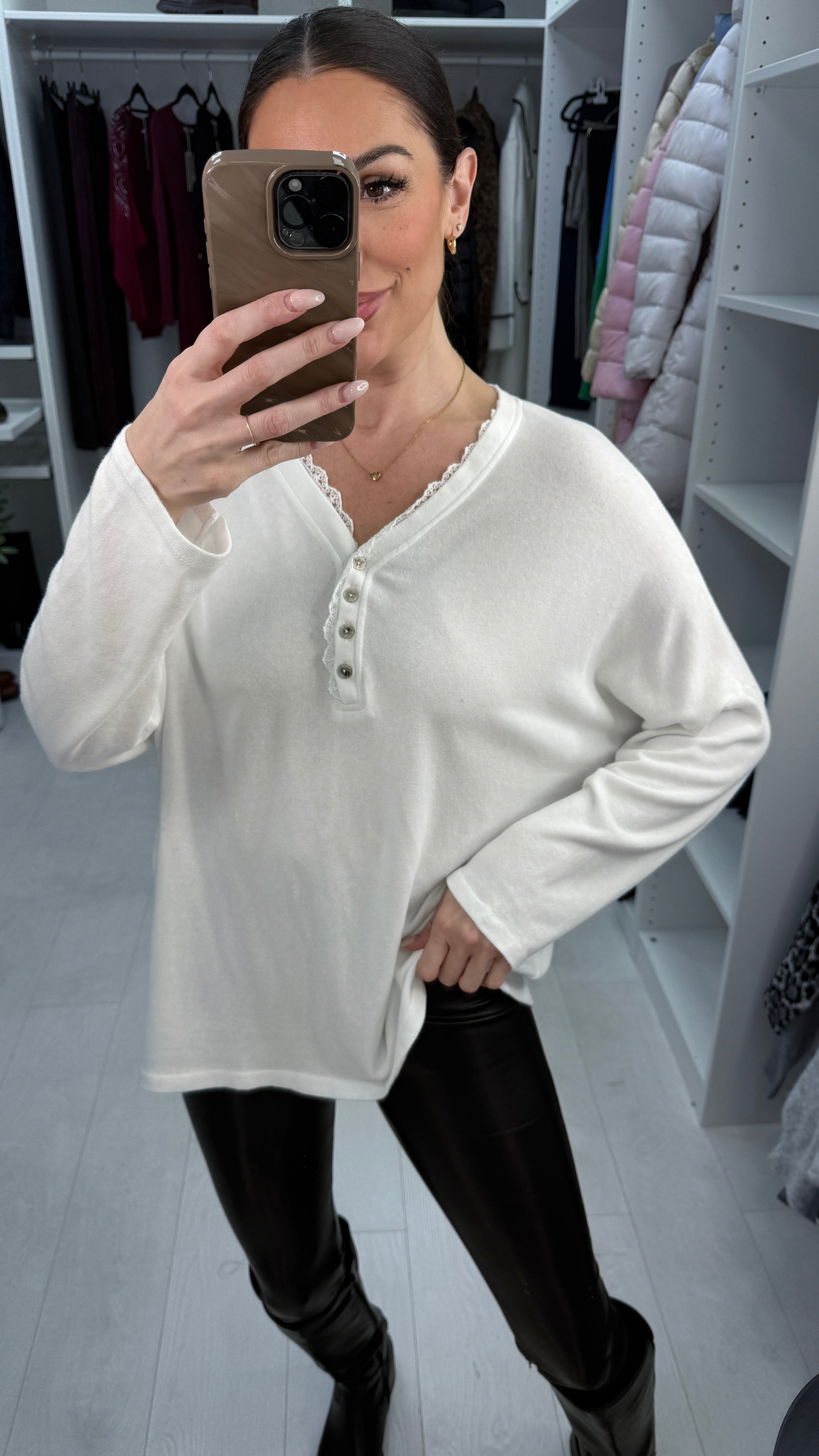 Louelle Plain Lace Detailed V Neck Top