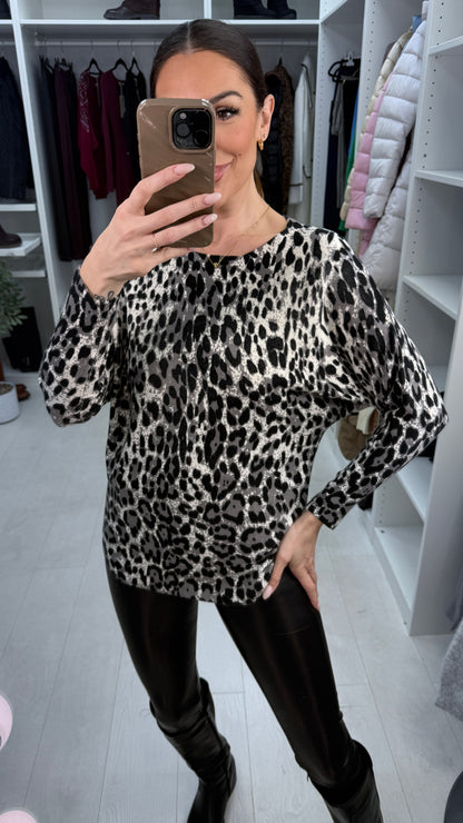 Izabel Leopard Print Knitted Jumper