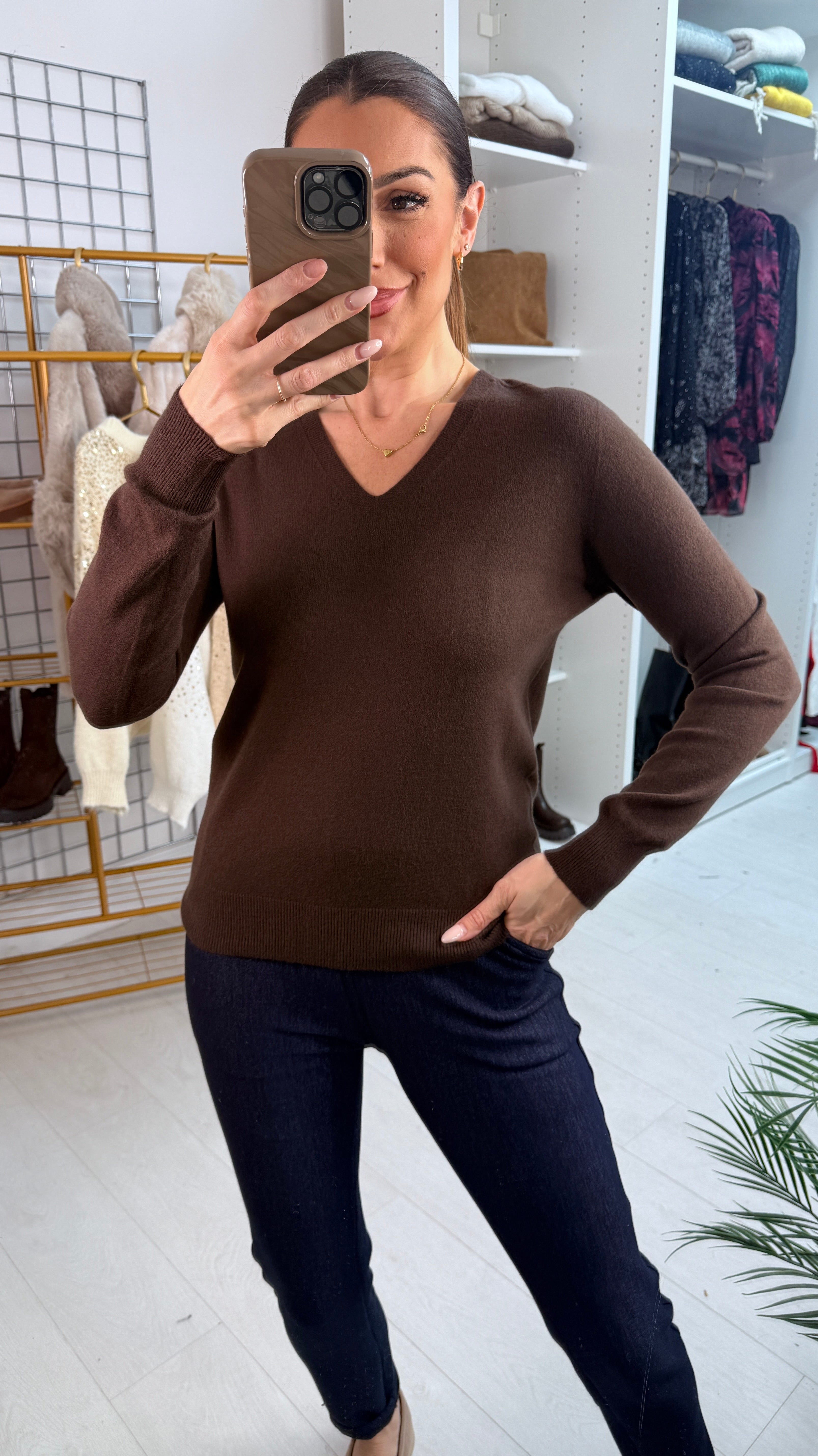 Quinley Plain V Neck Jumper