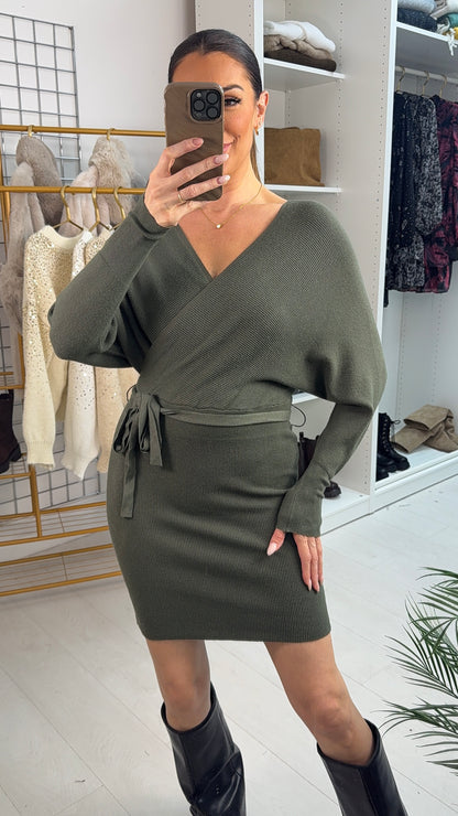 Tricia Plain V Neck Ribbed Jumper Dress