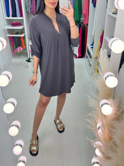 Rita Plain V-Neck Dress