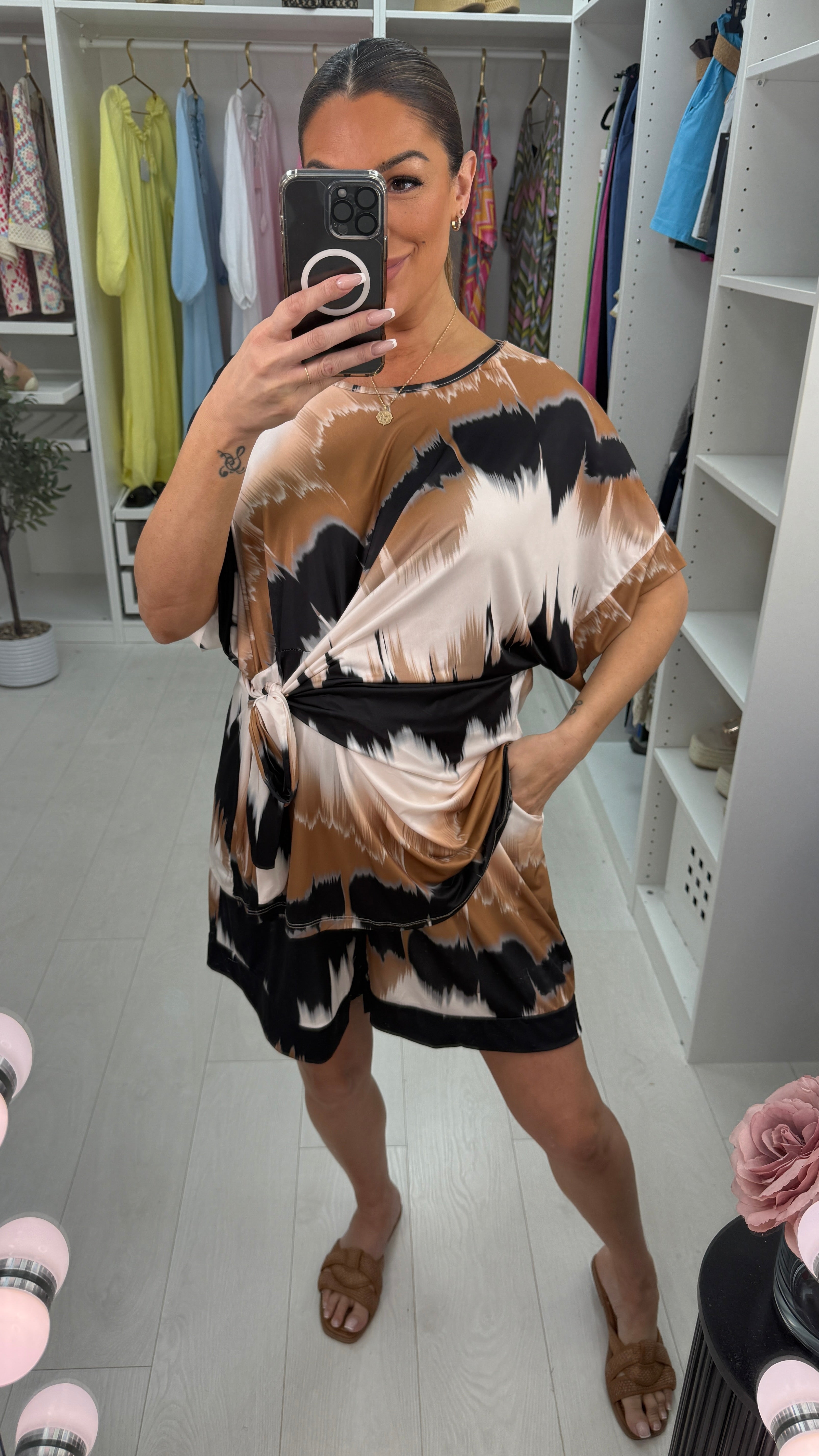 Kassie Abstract Print Tie Side Shorts Co-Ord