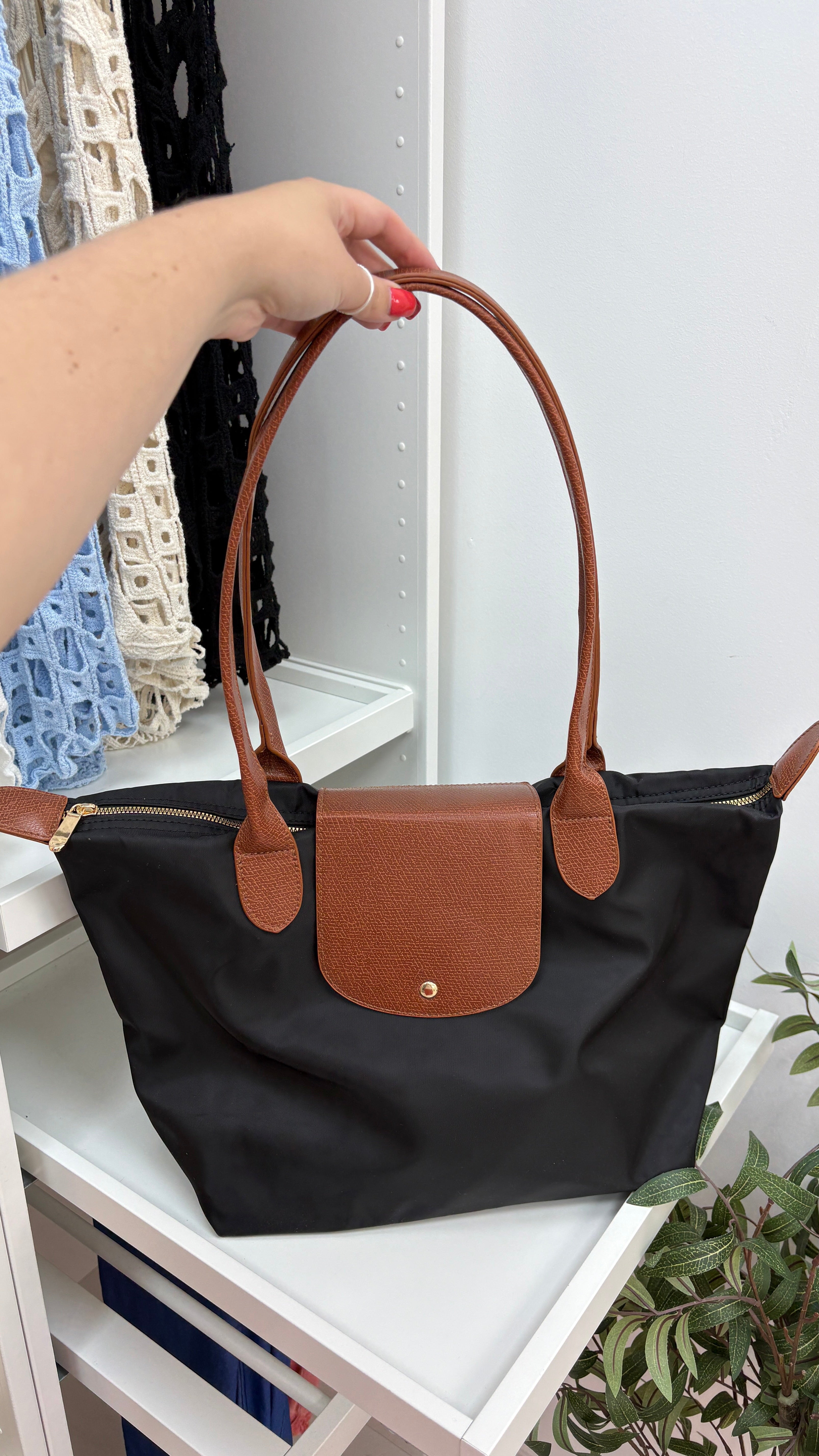 Gisella Canvas Medium Shoulder Bag