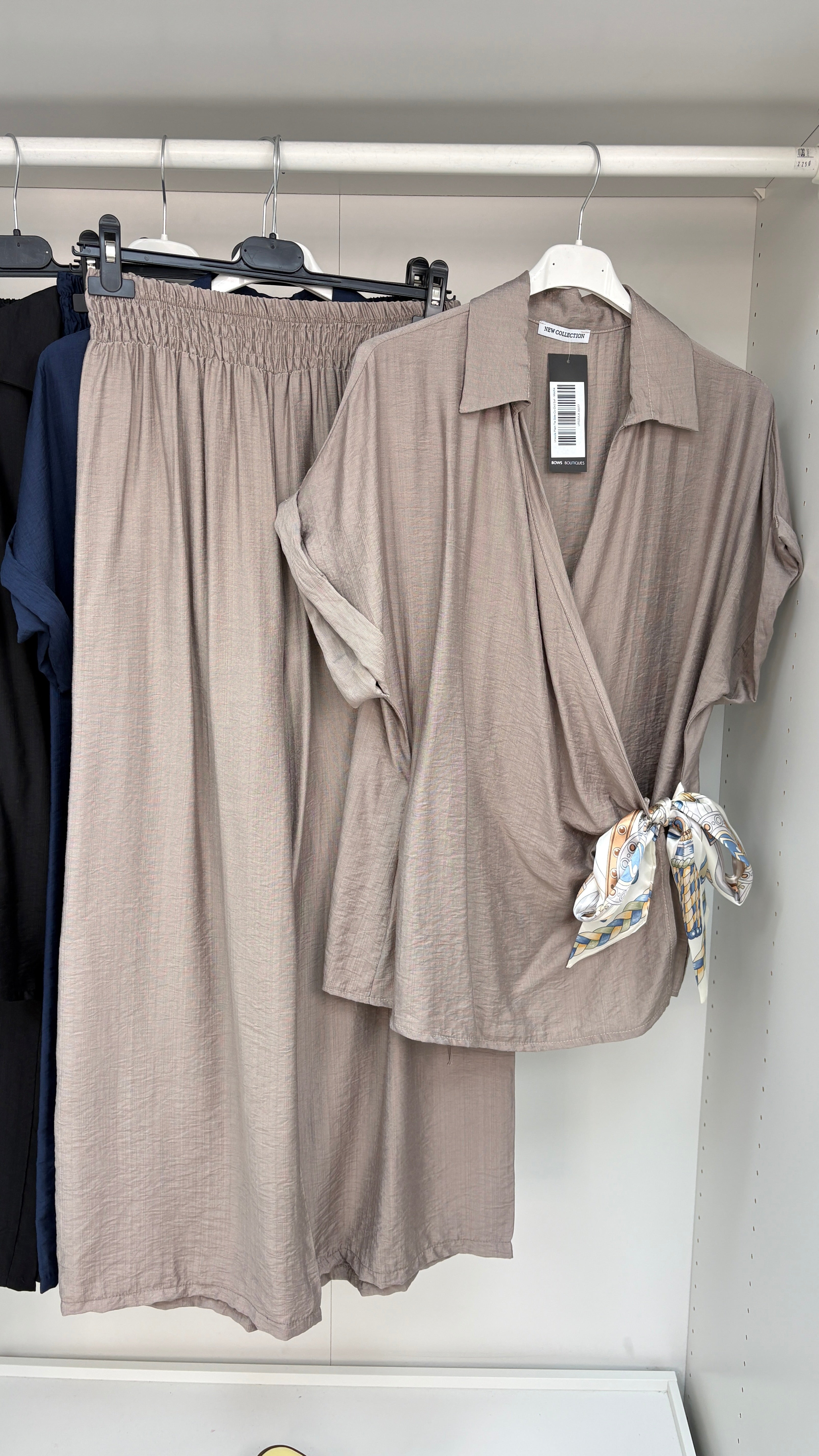 Urszula Plain Tie Side Co-Ord Set