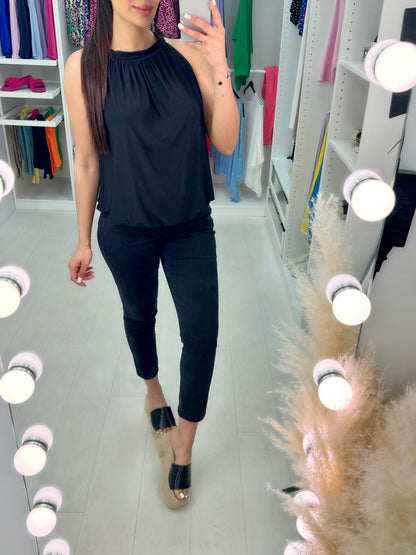 Camellia Plain Sleeveless Top