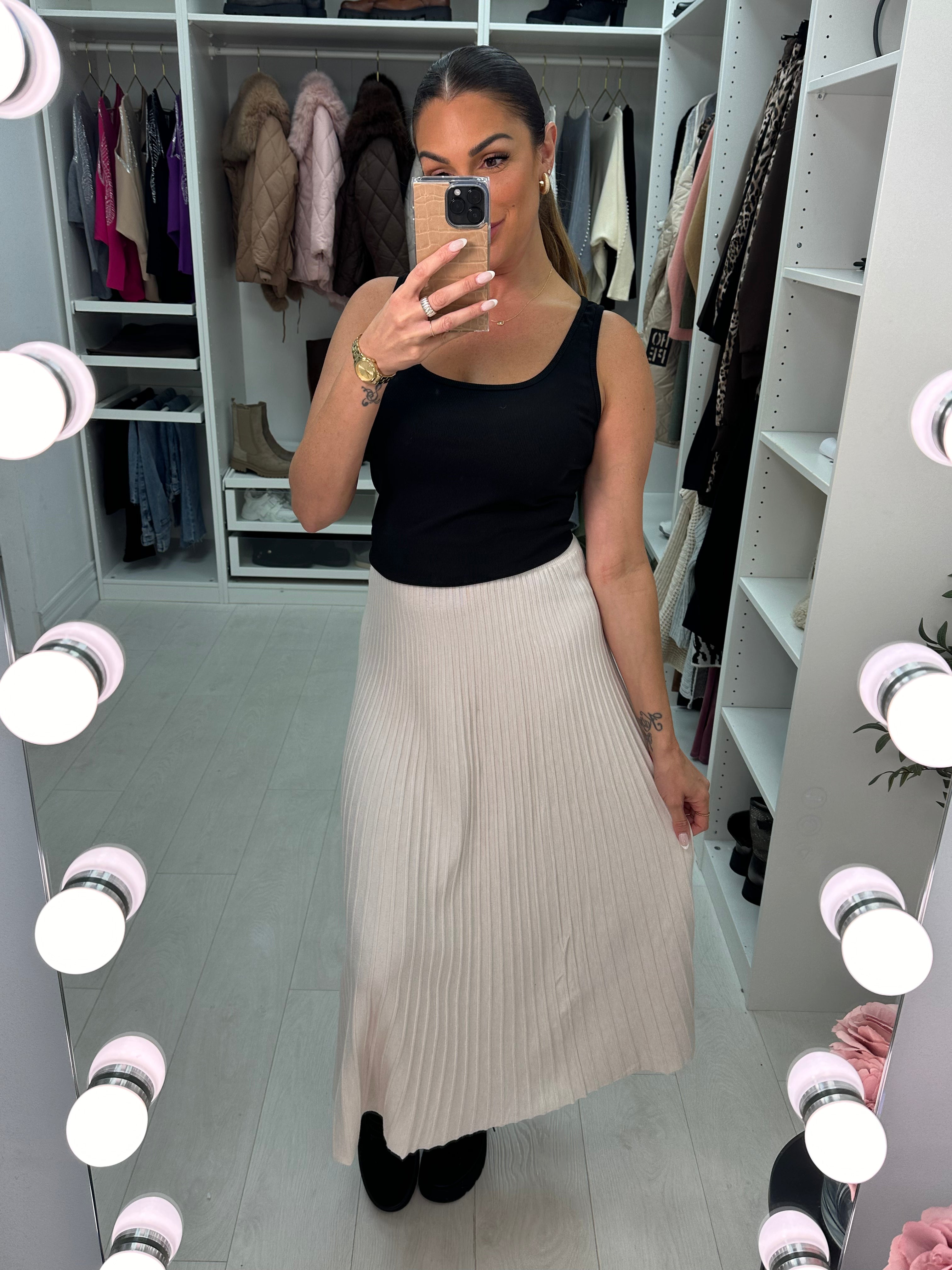 Polly Plain Pleated Knitted Skirt