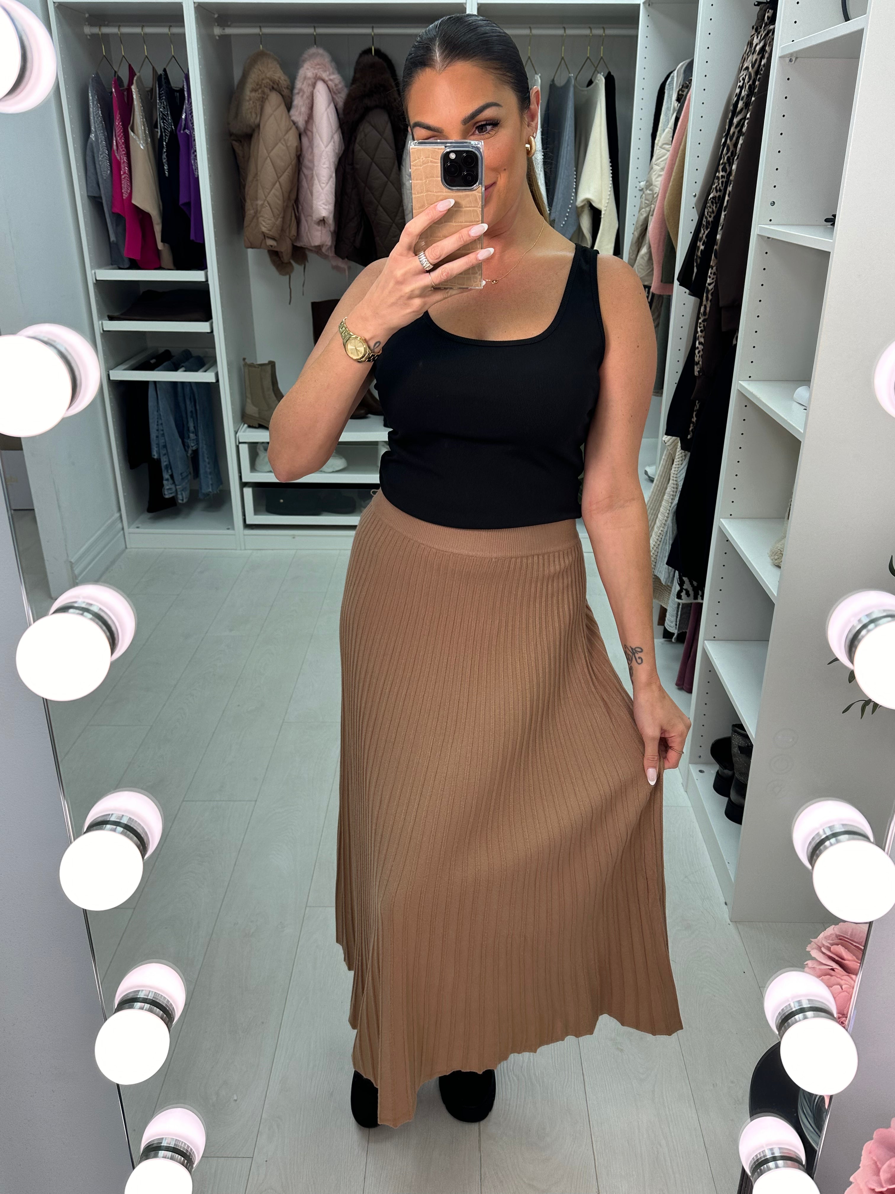 Polly Plain Pleated Knitted Skirt