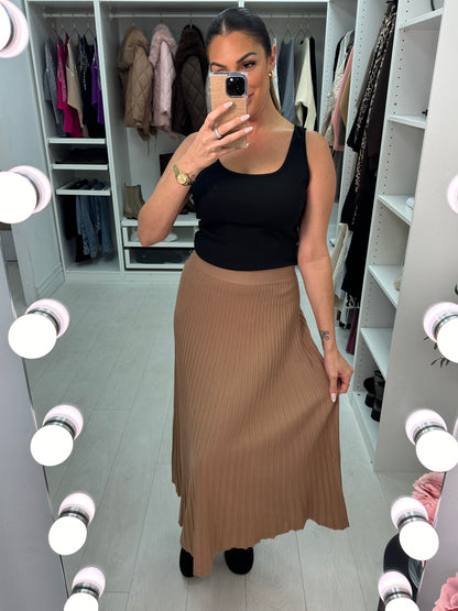 Polly Plain Pleated Knitted Skirt