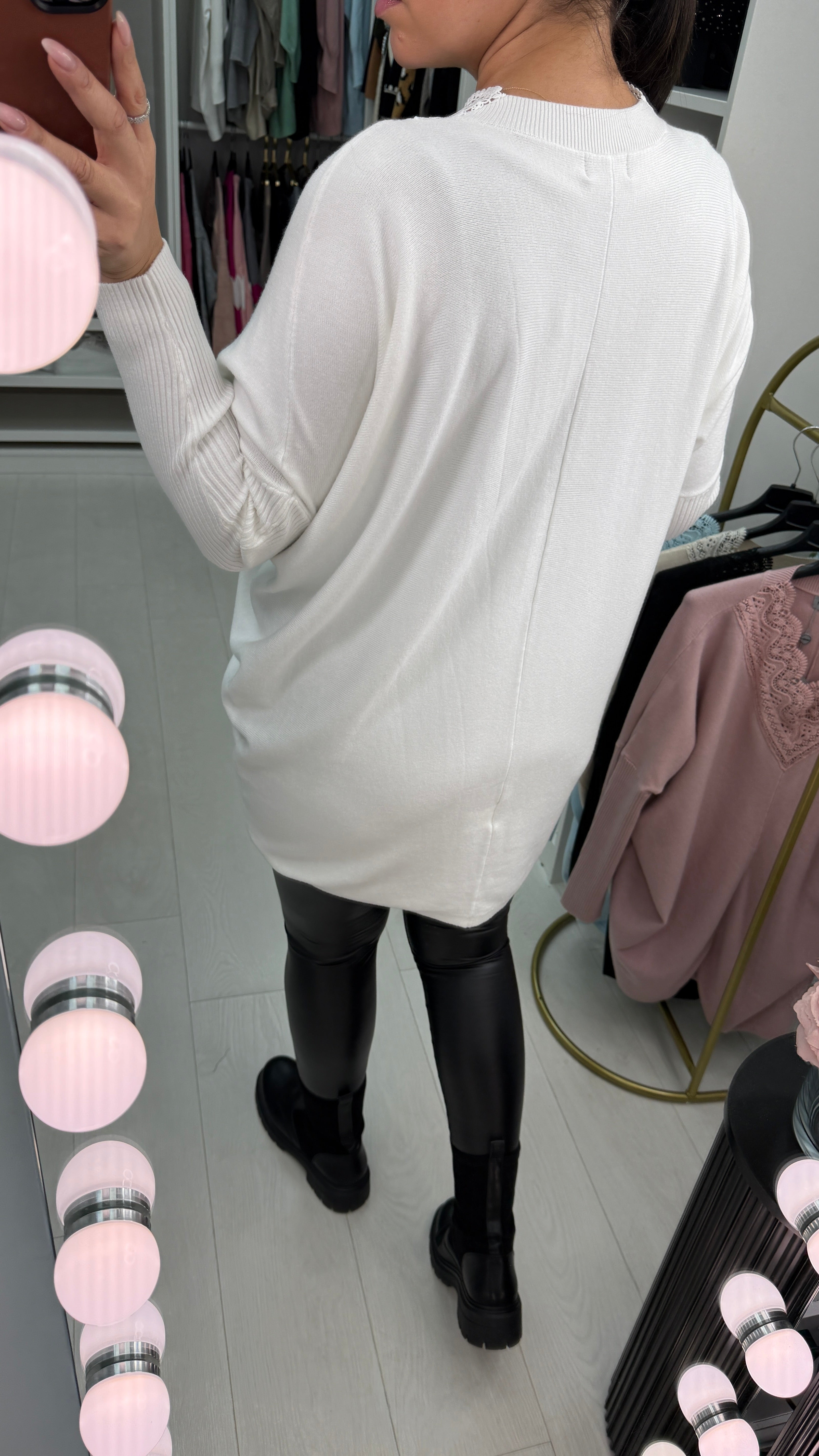 Cruise Crochet Detailed V Neck Jumper