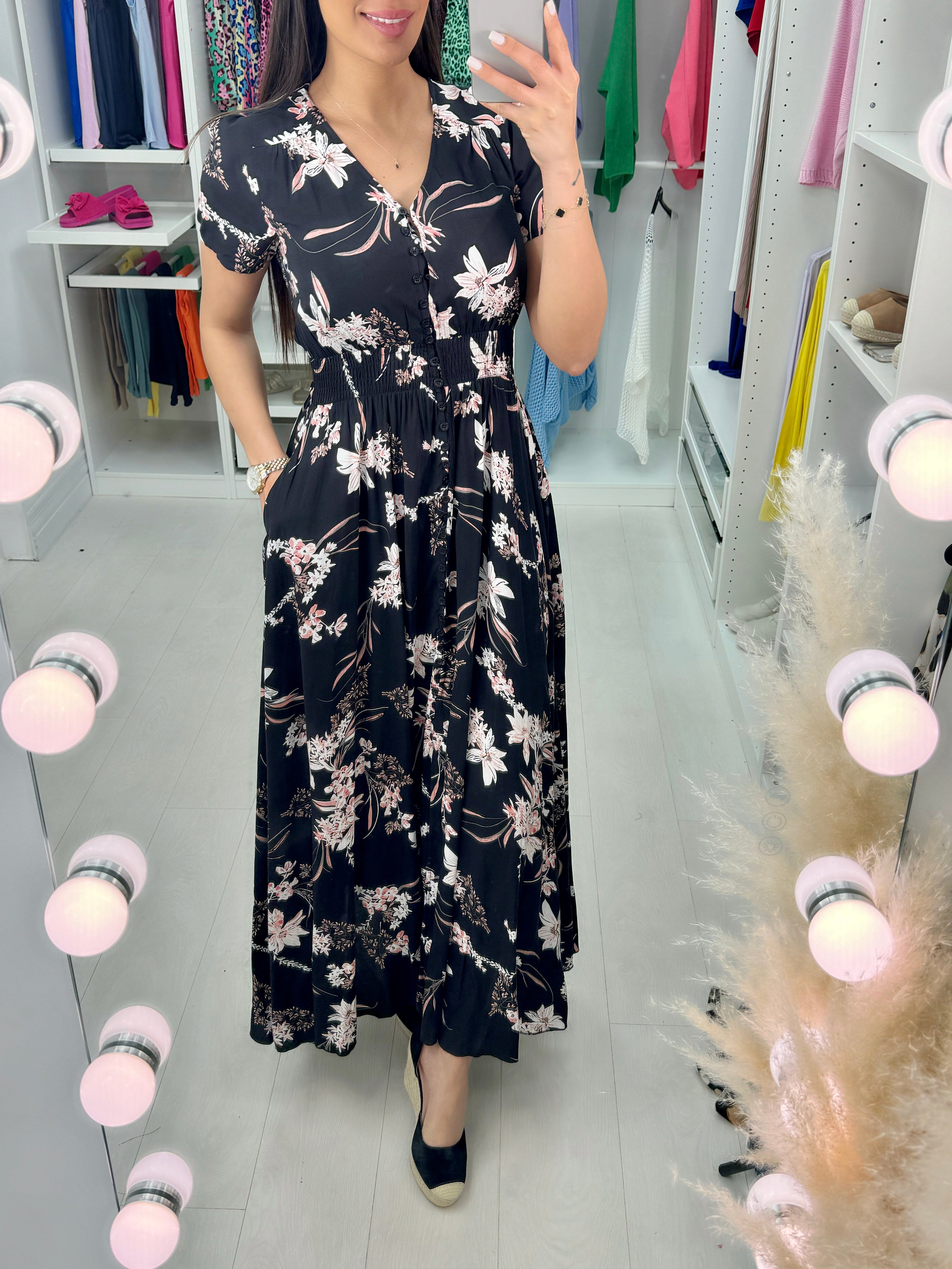 Sabela Black Floral Maxi Dress