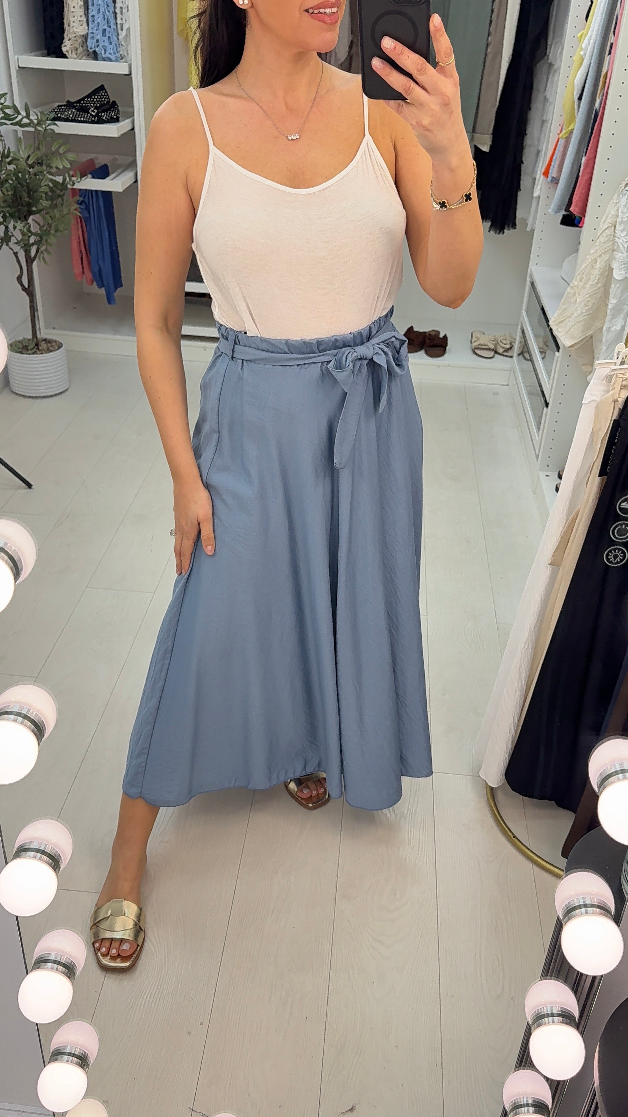 Kienna Plain Belted Loose Fit Skirt