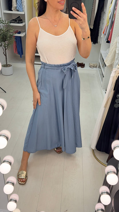 Kienna Plain Belted Loose Fit Skirt