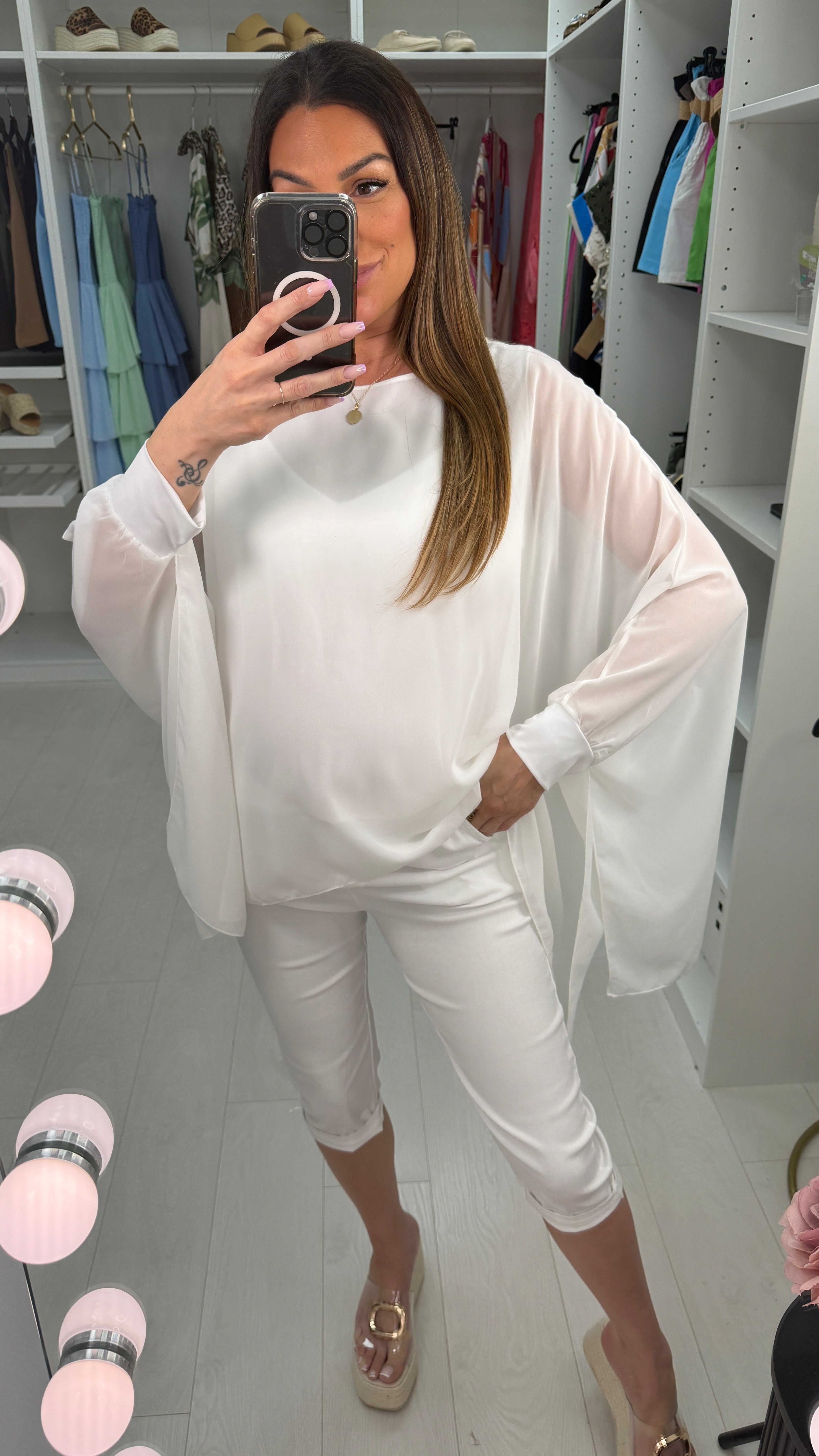 Norma Plain Floaty Batwing Top