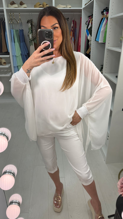 Norma Plain Floaty Batwing Top