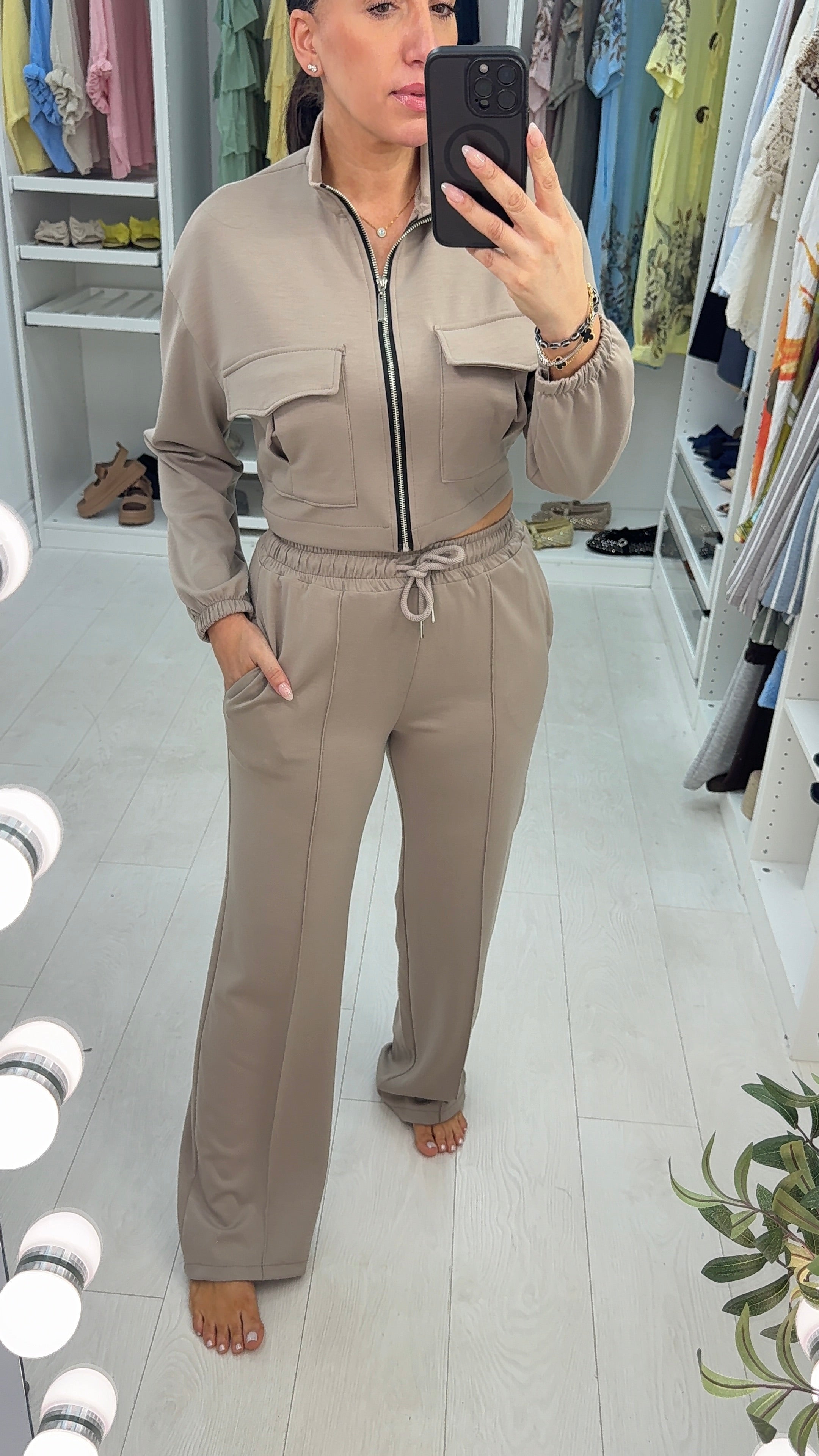 Luan Plain Crop Zip Jacket And Jogger Co-Ord Set